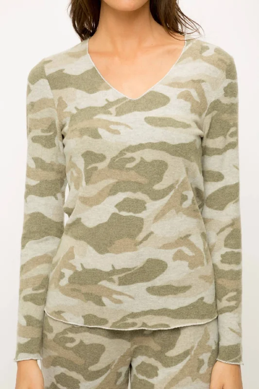 V-Neck Knit TopsBrushed Knit Camo Top