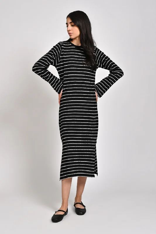 LONG STRIPED KNIT DRESS