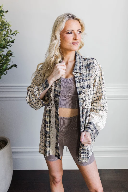 Rustic Rebel Studded ShacketSnowboard Jackets